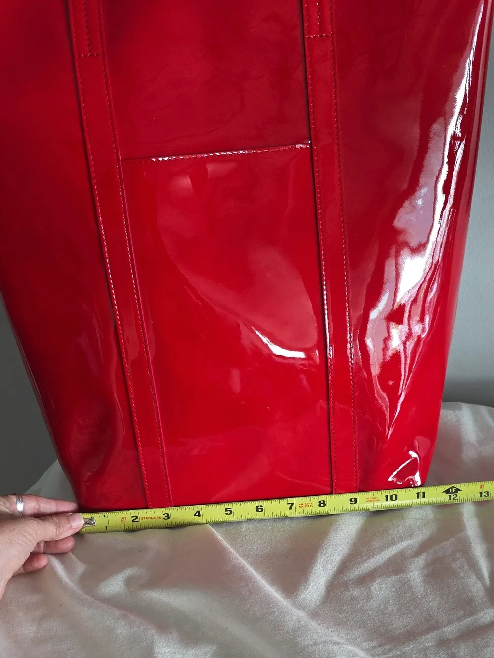 Sezane elegant red